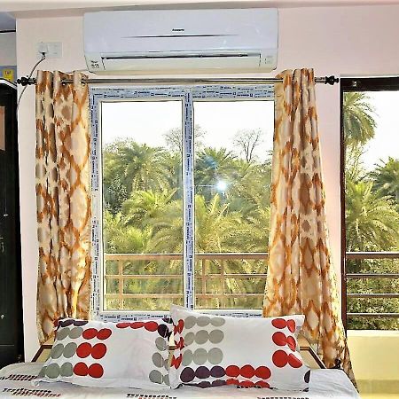 Pretty Garden View Apartment 3Bhk Furnished Flat Near Kashi Vishwanath Temple Varanasi Luaran gambar