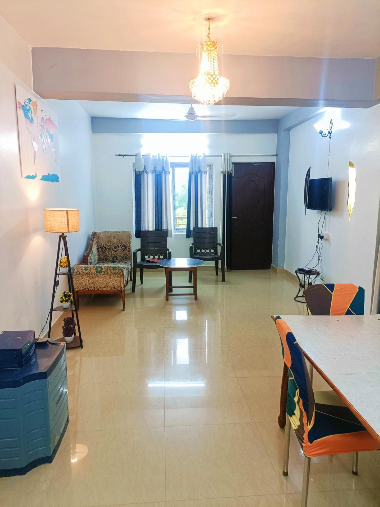 Pretty Garden View Apartment 3Bhk Furnished Flat Near Kashi Vishwanath Temple Varanasi Luaran gambar