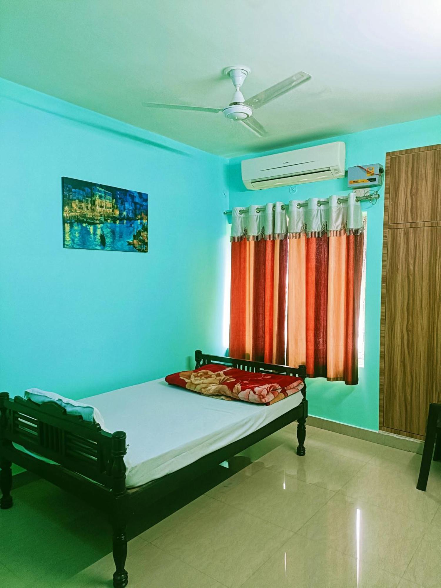 Pretty Garden View Apartment 3Bhk Furnished Flat Near Kashi Vishwanath Temple Varanasi Luaran gambar