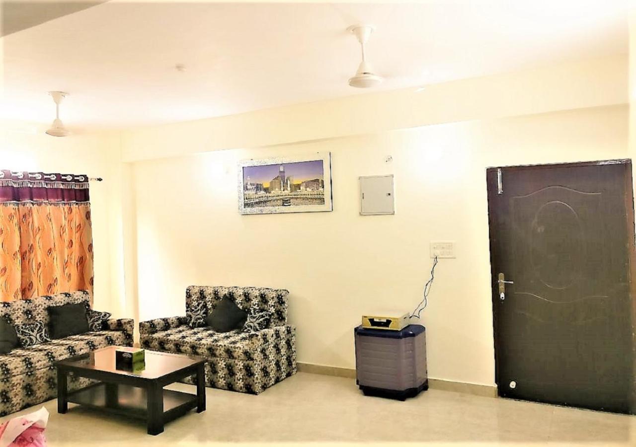 Pretty Garden View Apartment 3Bhk Furnished Flat Near Kashi Vishwanath Temple Varanasi Luaran gambar